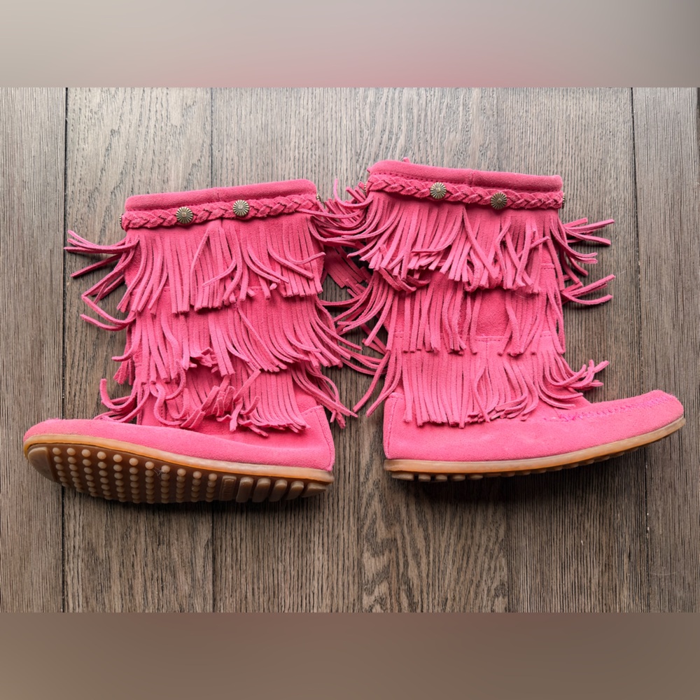 Minnetonka Pink Suede Fringe Moccasin Boots